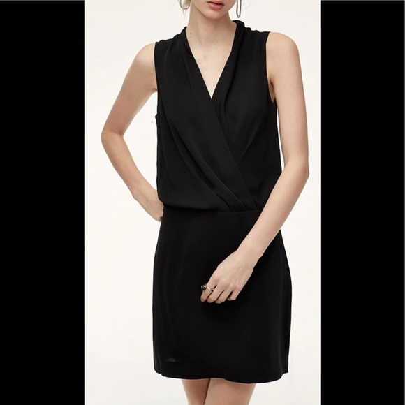 Aritzia Dresses & Skirts - Aritzia Babaton Phoenix Wrap Dress Black Size 00